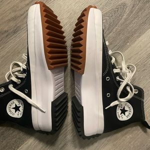 Converse Run Star High Top Sneaker Women’s Size 10